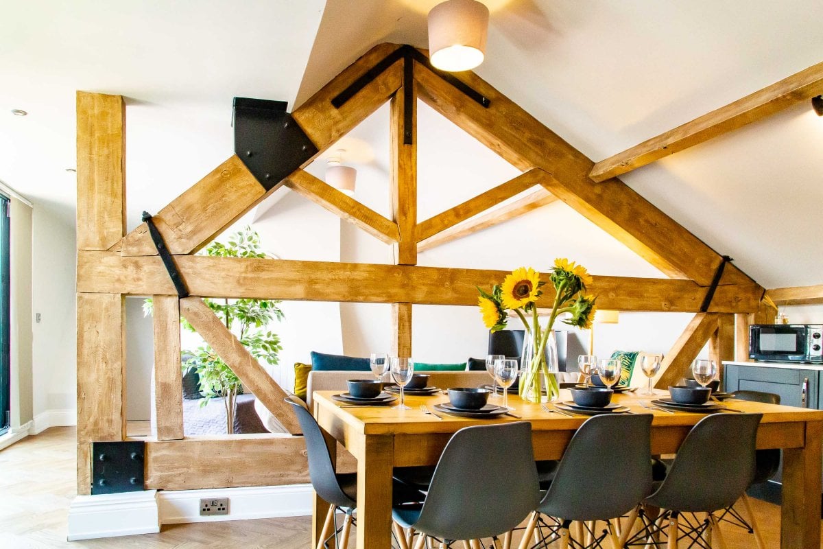 Beams and outdoor space in Tower Mews and Turpin's Loft